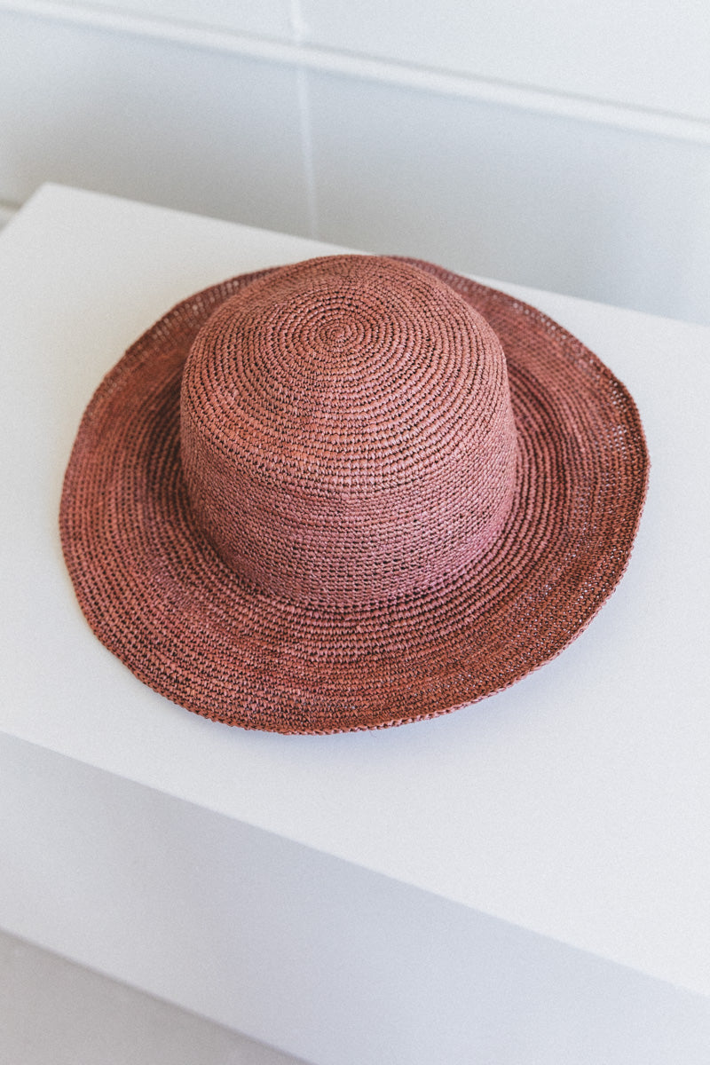 GARDEN HAT IN PANAMA STRAW