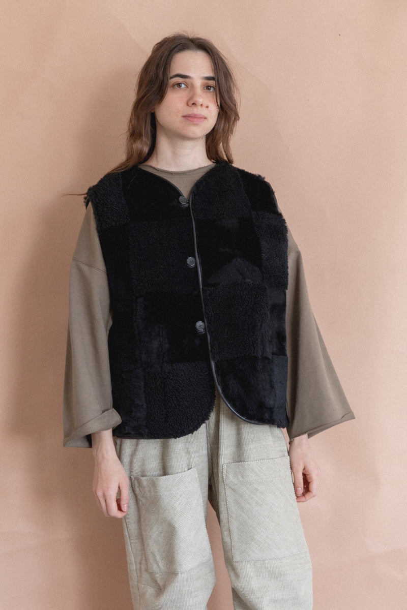 ELLA VEST IN BLACK CHECK SHEEPSKIN