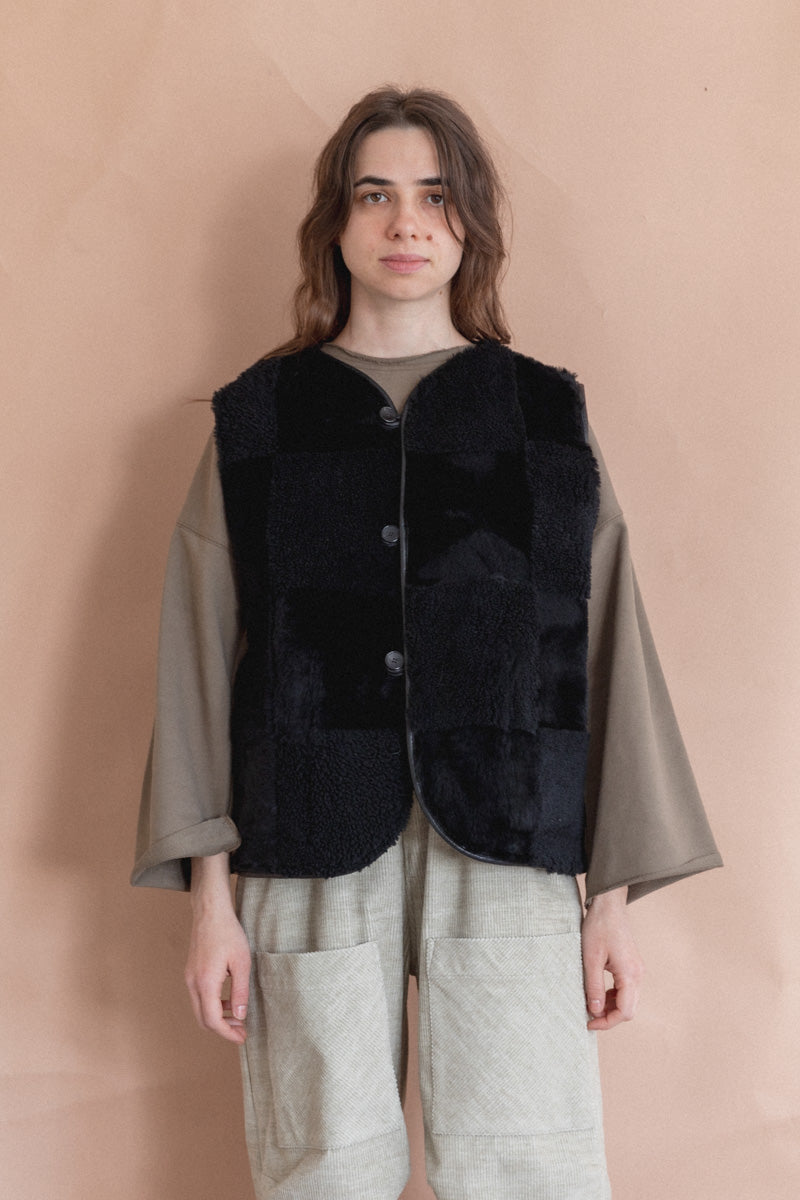 ELLA VEST IN BLACK CHECK SHEEPSKIN