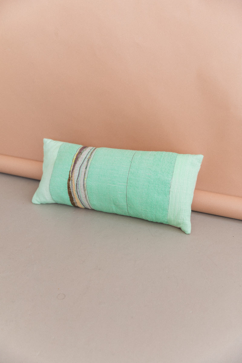 ROCK SLAB PILLOW IN MINT