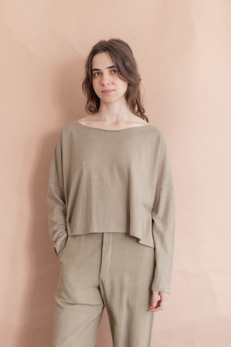 LONG SLEEVE BOX TOP IN DARK OLIVE