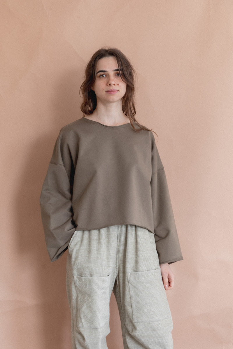 OVERSIZED TOP IN DARK KHAKI