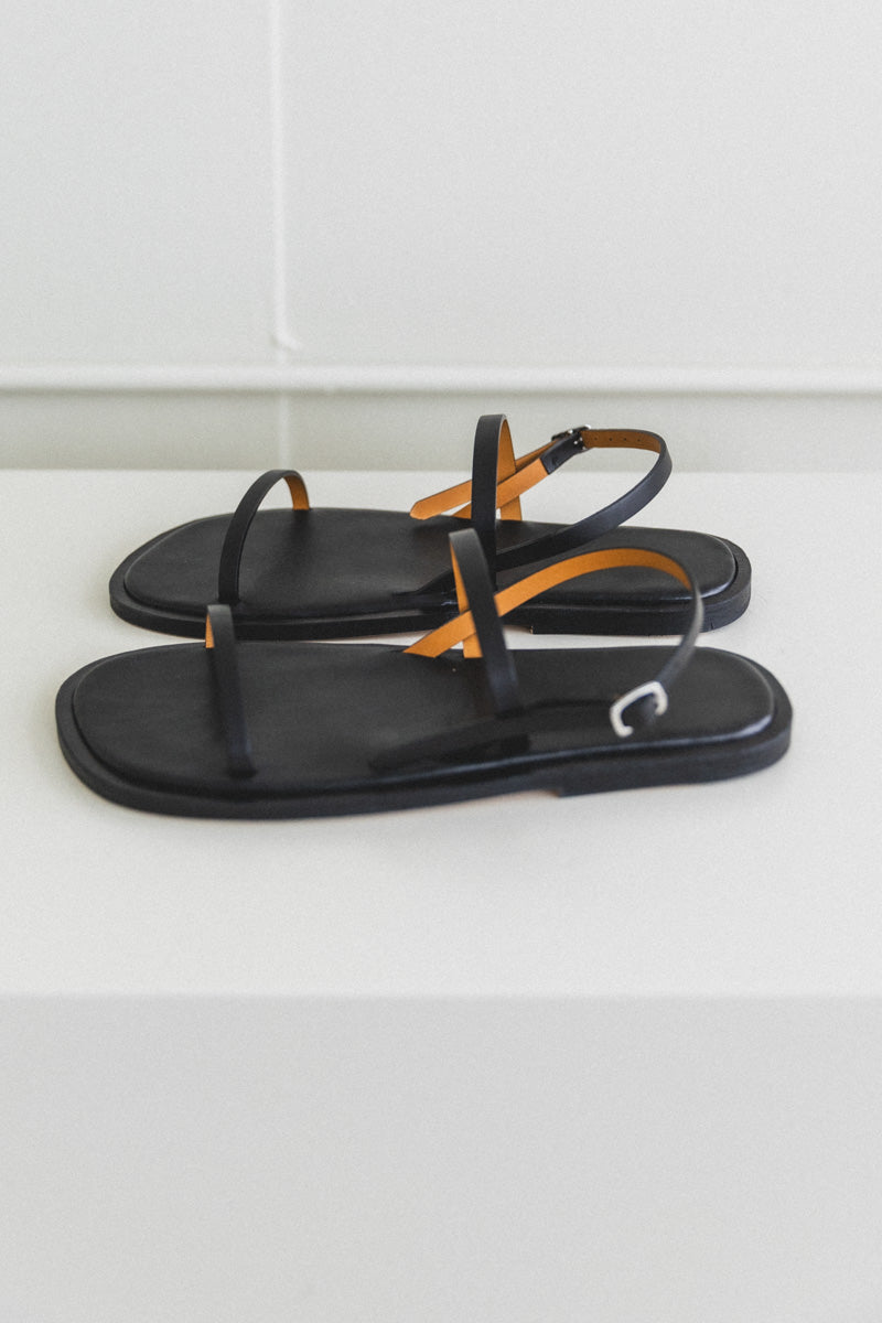 MEN'S LEATHER SANDALS IN BLACK