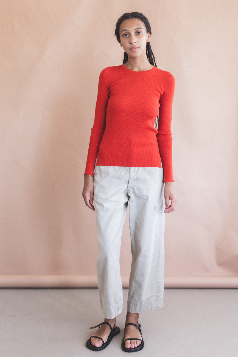 SUPER FINE WOOL HIGH GAUGE RIB KNIT PULLOVER IN RED