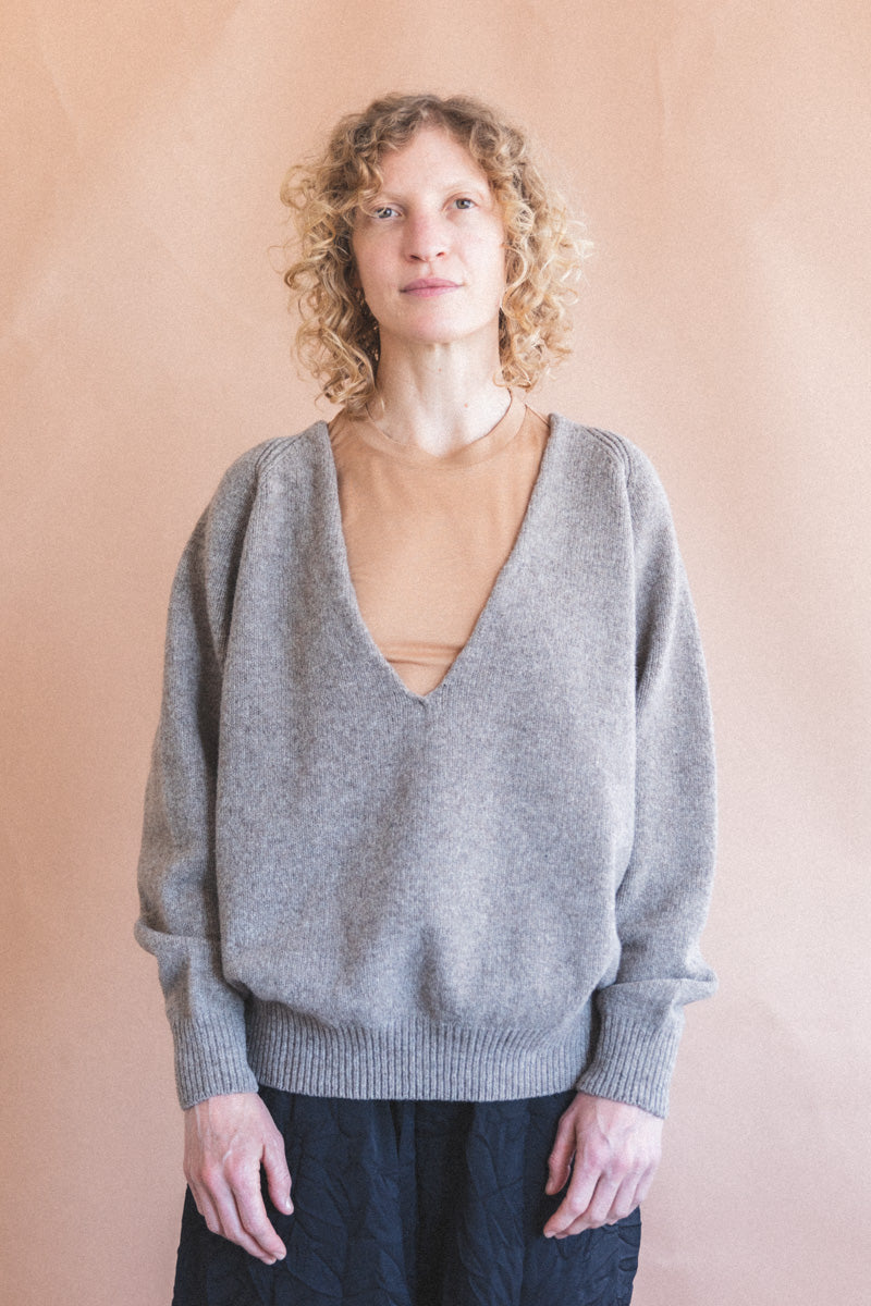 SOAR V-NECK SWEATER