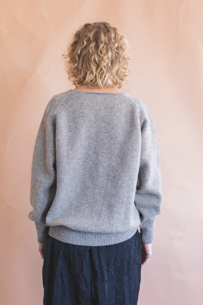 SOAR V-NECK SWEATER