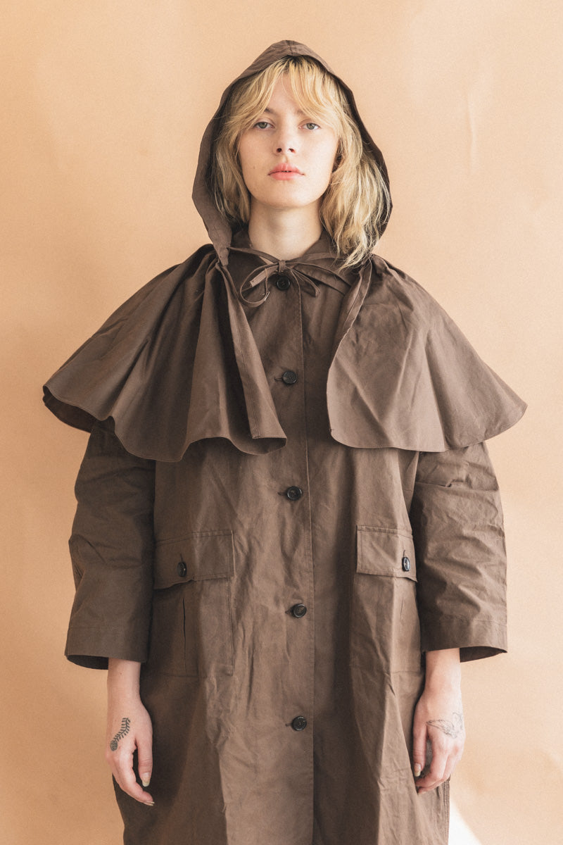 HOODED CAPE IN BRACKEN BRITISH DRY OILSKIN