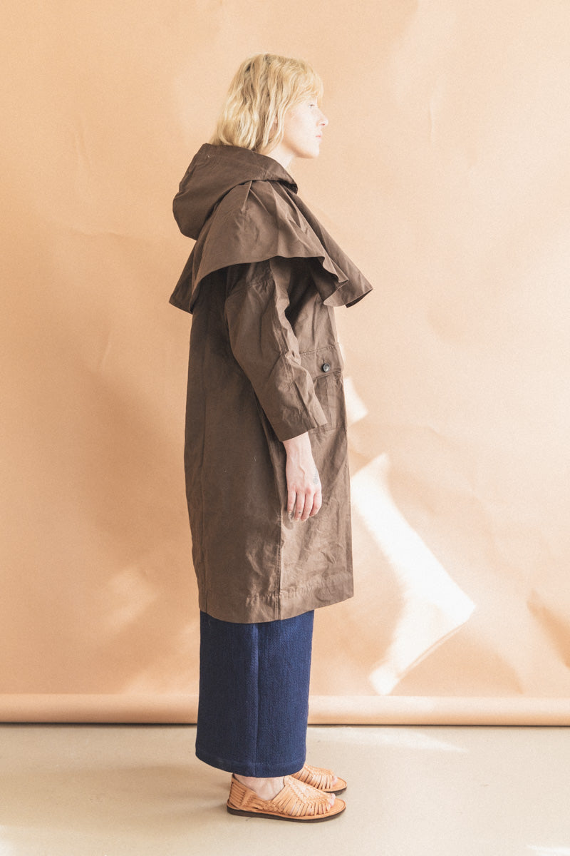 HOODED CAPE IN BRACKEN BRITISH DRY OILSKIN