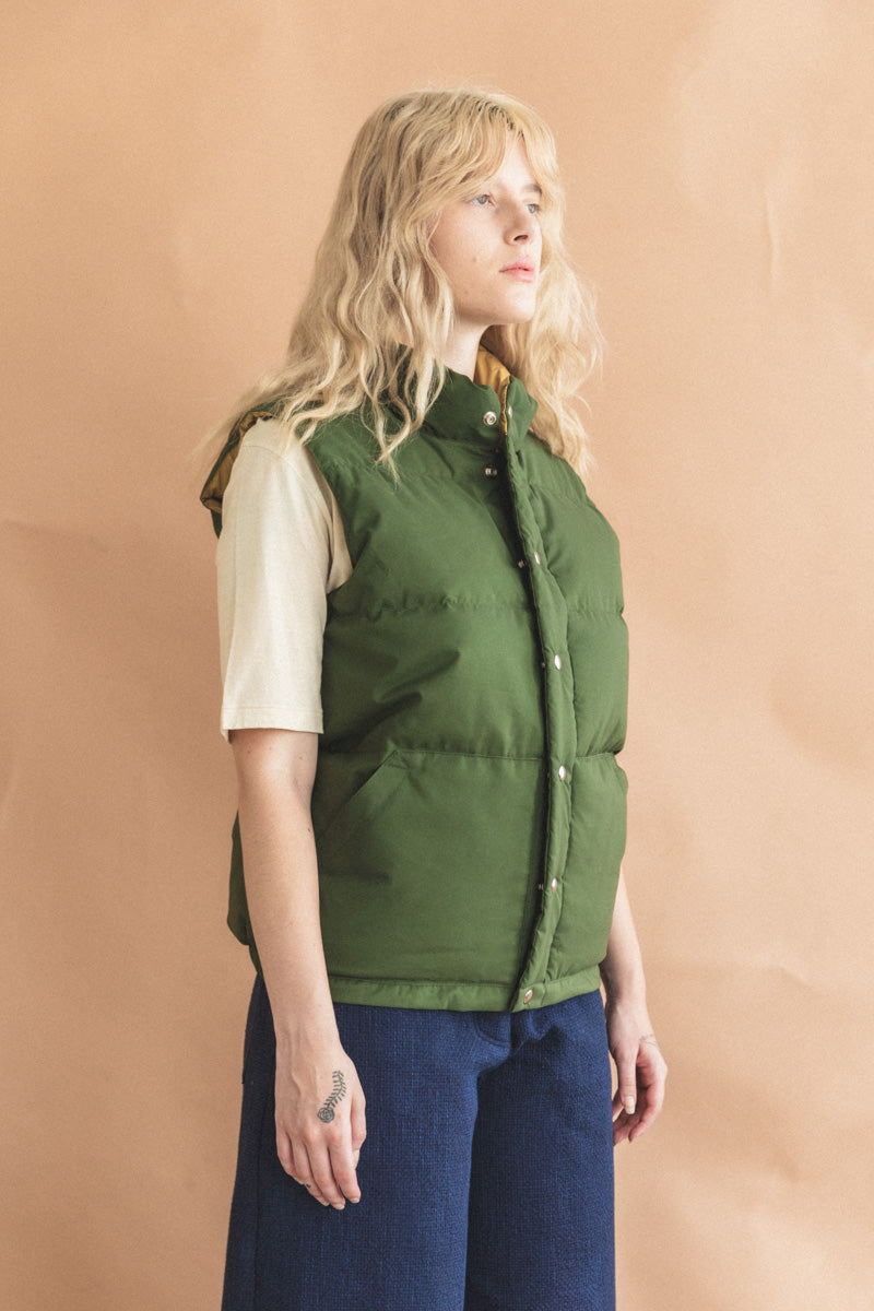 DOWN ITALIAN VEST IN OLIVE