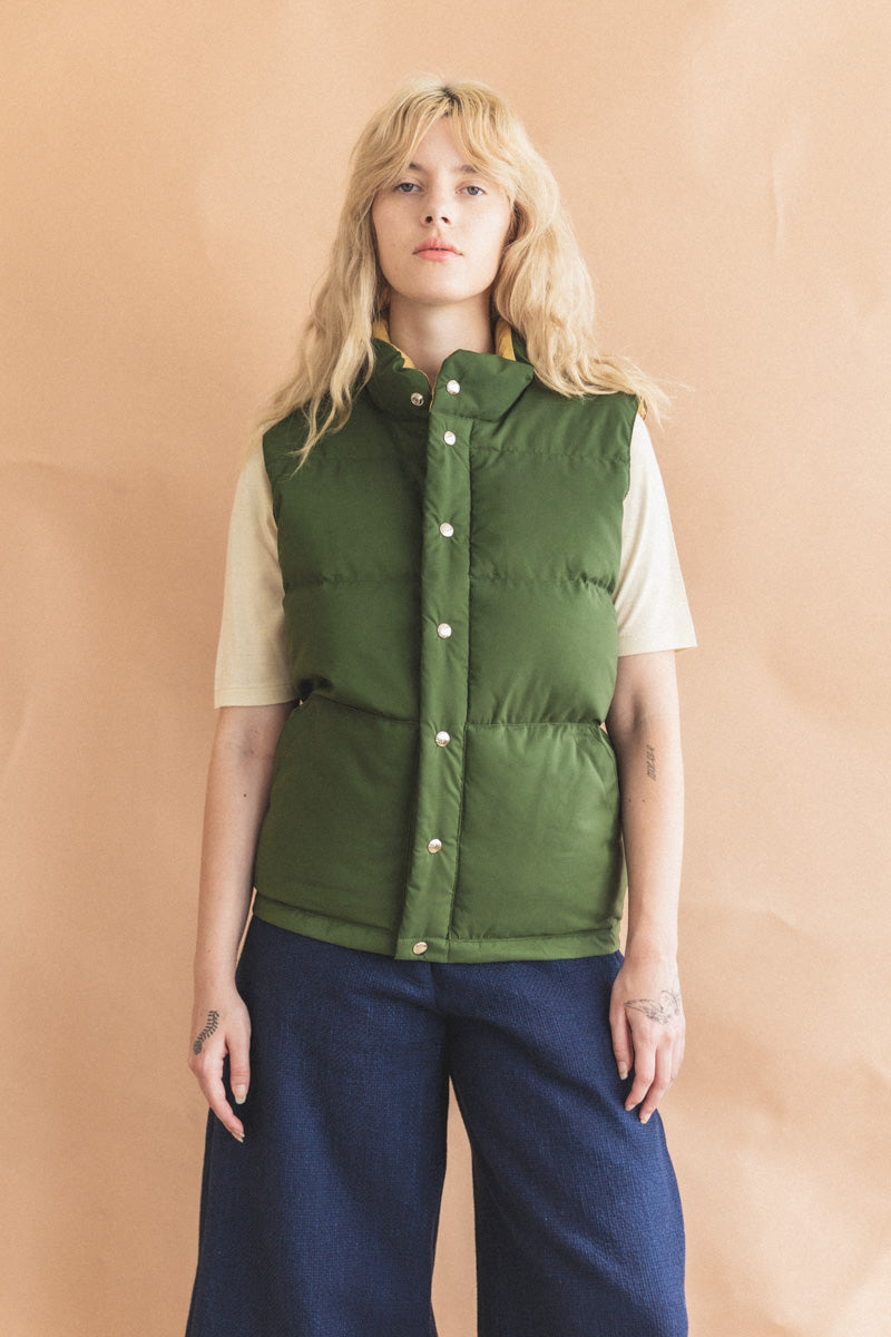 DOWN ITALIAN VEST IN OLIVE