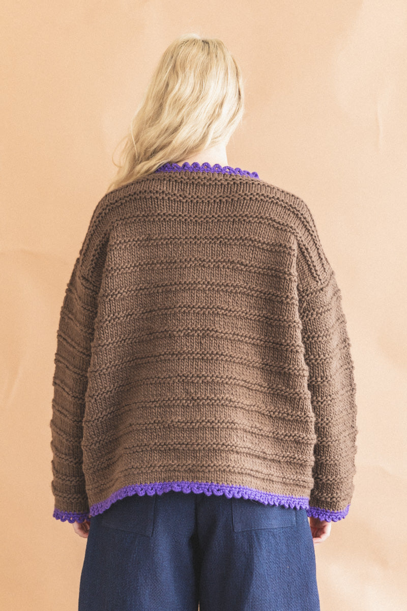 RENS HANDKNIT SWEATER IN BROWN