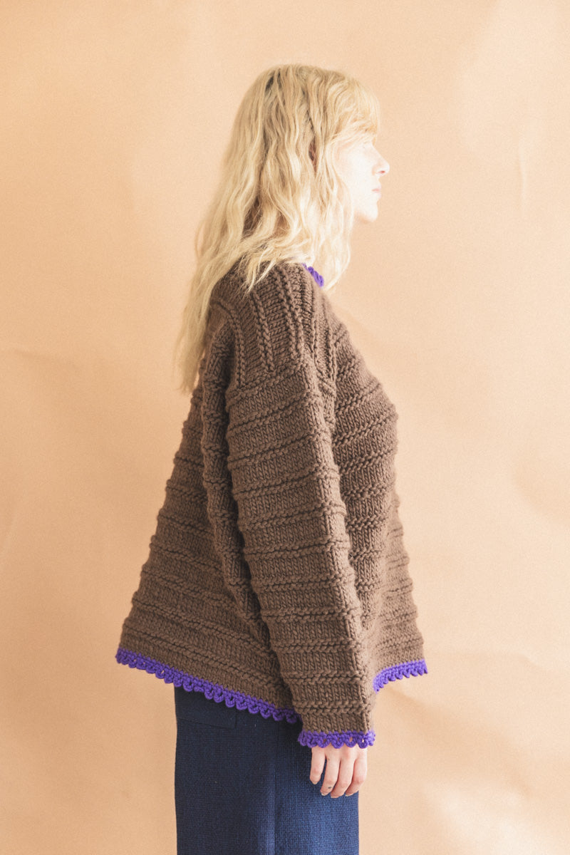 RENS HANDKNIT SWEATER IN BROWN