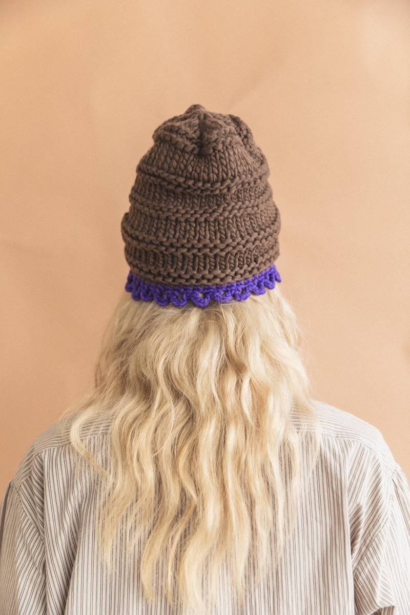 SUUS HANDKNIT HAT IN BROWN