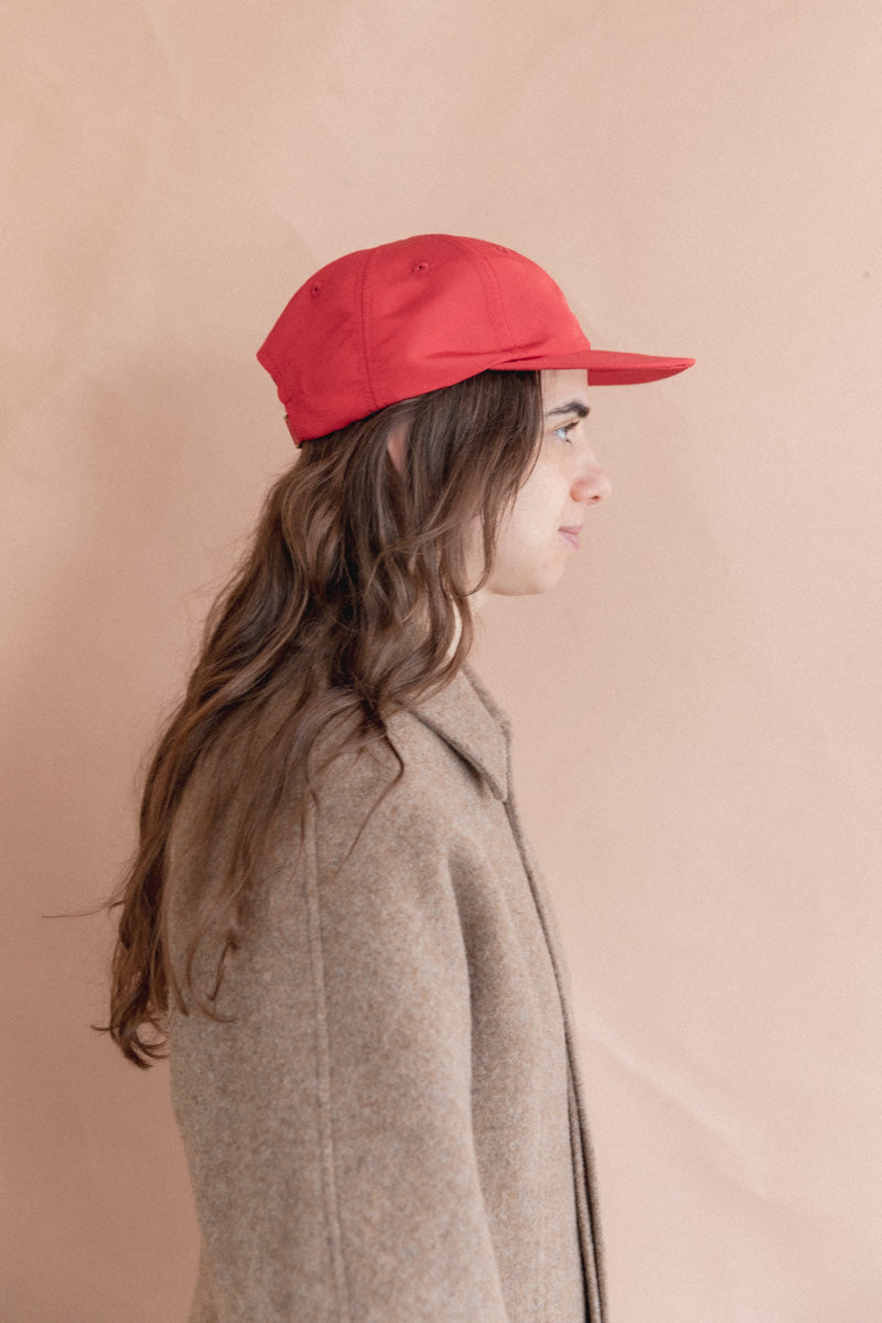 BASEBALL CAP IN RED SILK