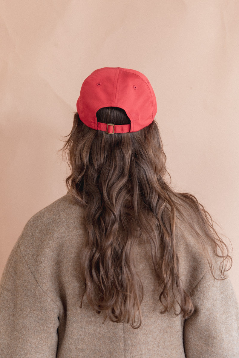 BASEBALL CAP IN RED SILK