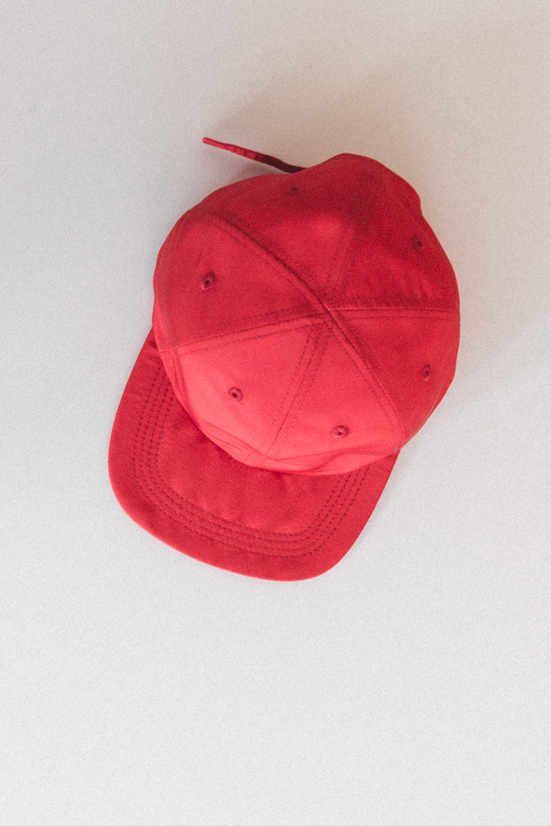 BASEBALL CAP IN RED SILK