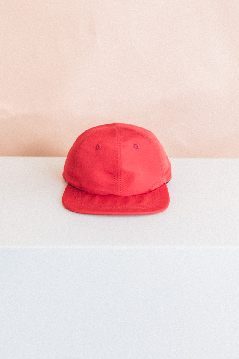 BASEBALL CAP IN RED SILK