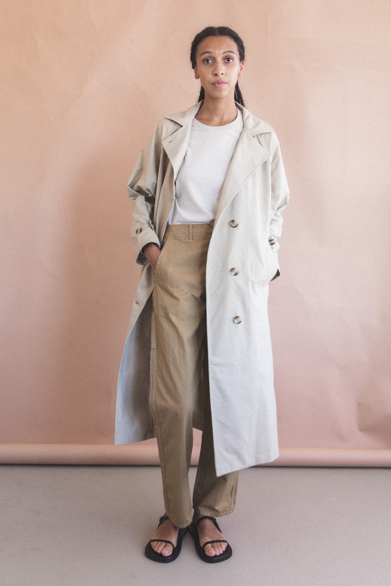 SEAMED TRENCH IN TAUPE