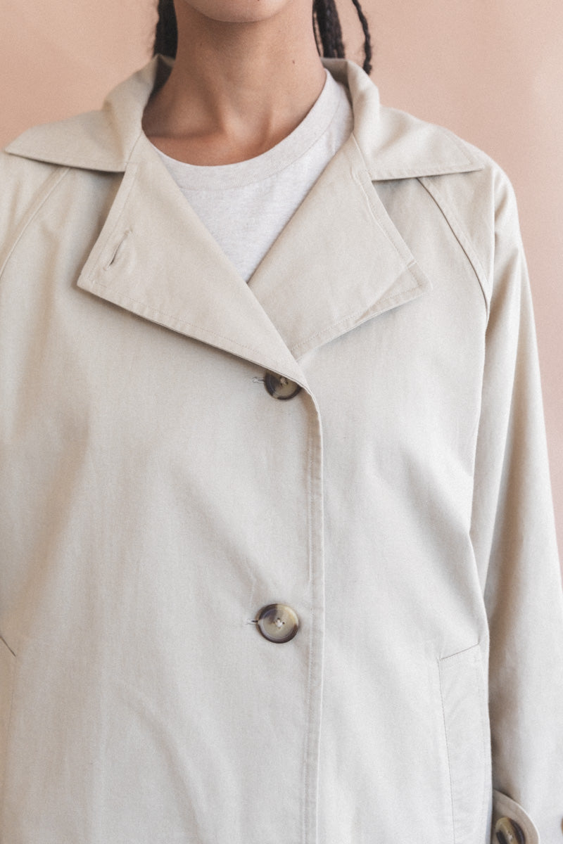 SEAMED TRENCH IN TAUPE