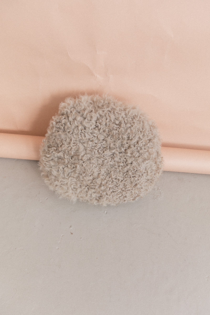 ROUND SHEARLING PILLOW IN REISHI