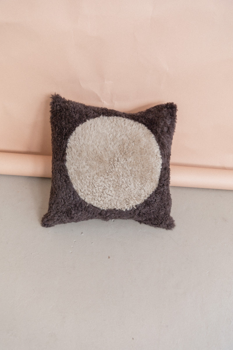 MOON SHEARLING PILLOW IN LICORICE