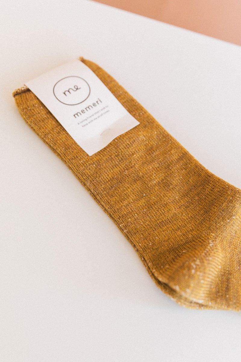 WOOL SILK SOCKS IN MUSTARD