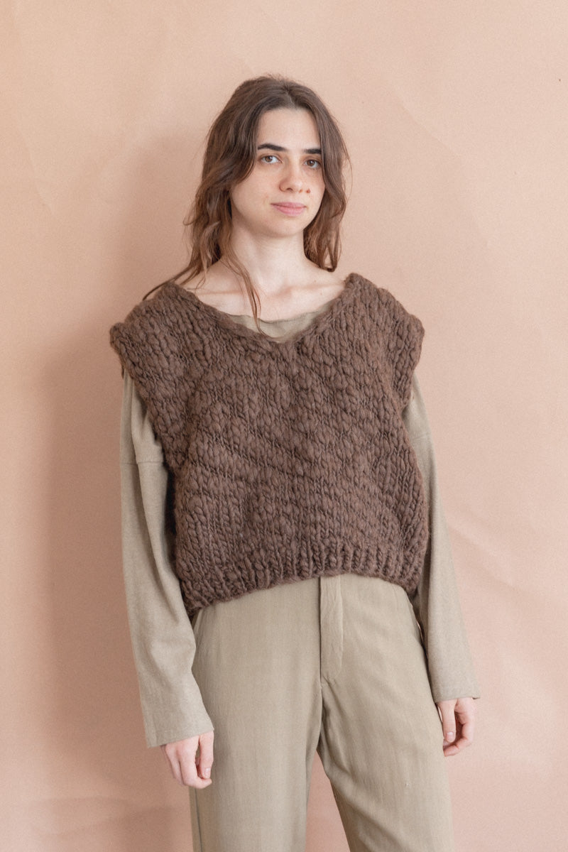 HAND KNIT WOOL ACACIA VEST IN EARTH