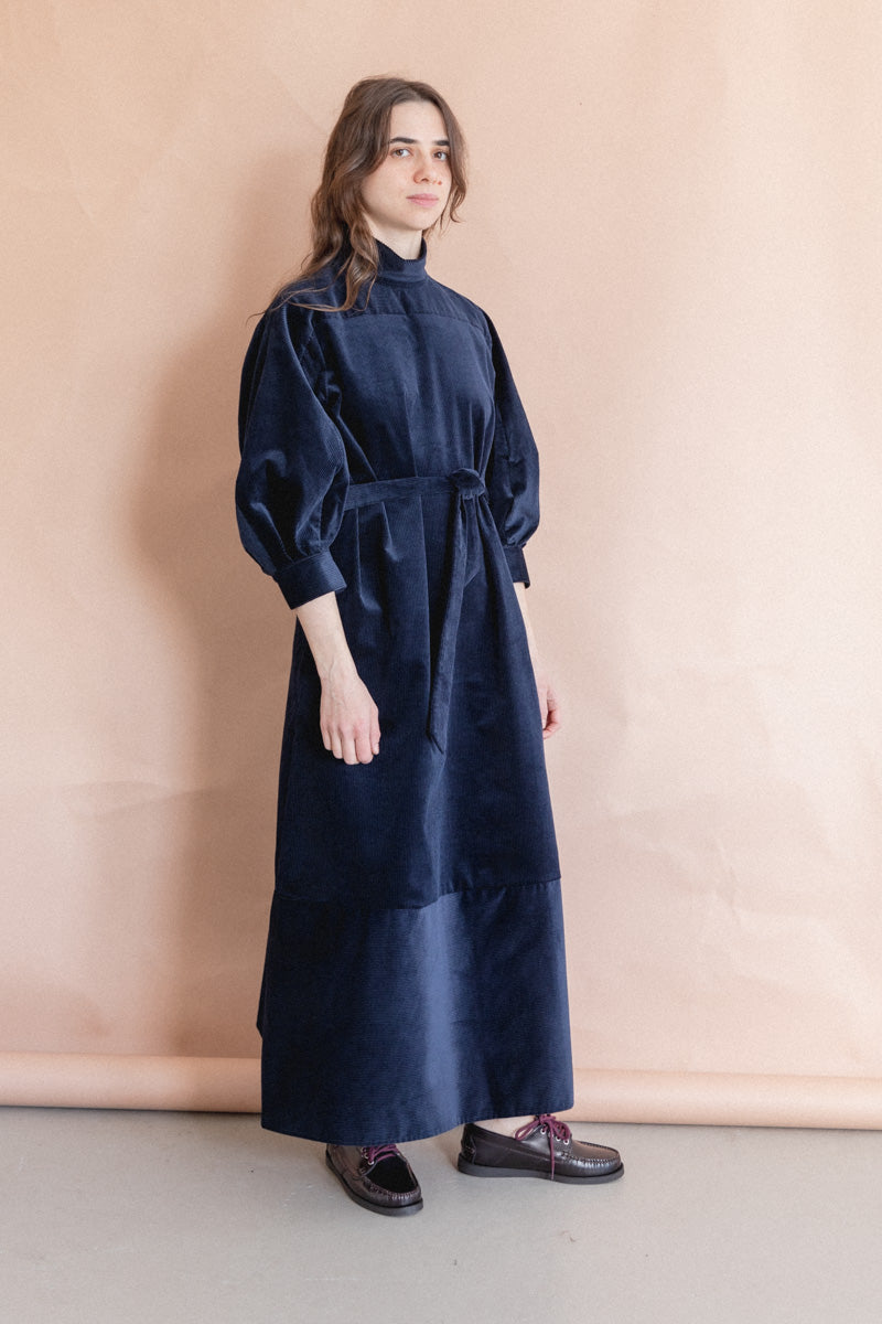 AGATHON DRESS IN NAVY MID WALE CORDUROY