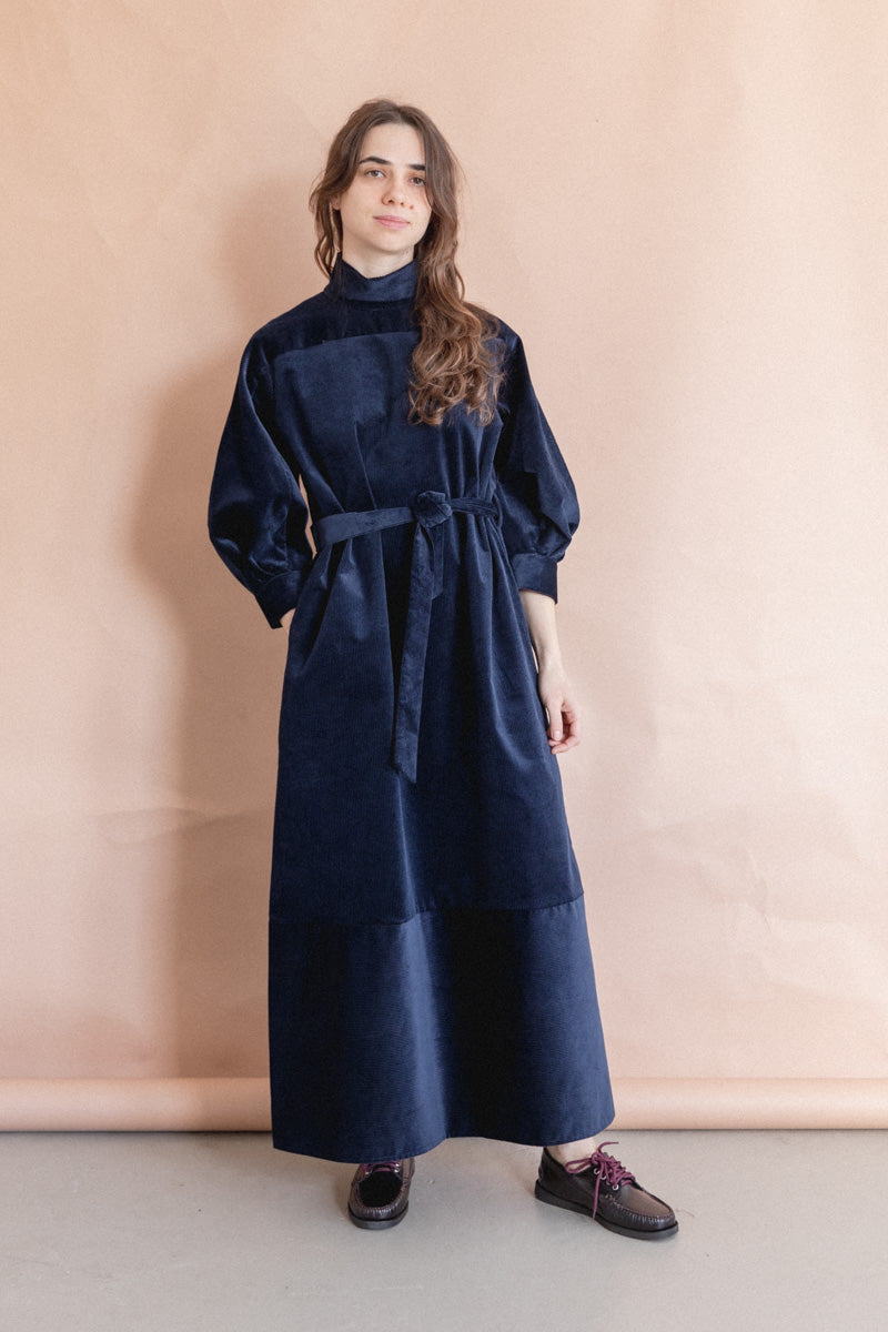 AGATHON DRESS IN NAVY MID WALE CORDUROY