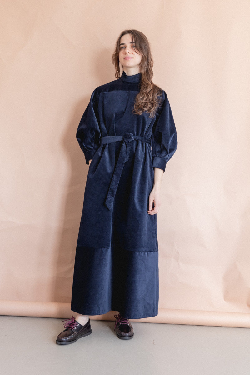 AGATHON DRESS IN NAVY MID WALE CORDUROY