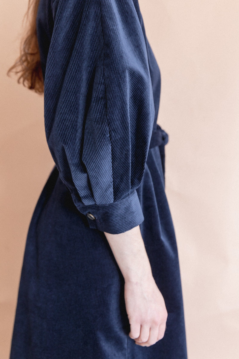 AGATHON DRESS IN NAVY MID WALE CORDUROY