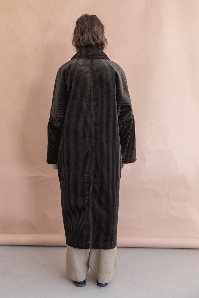 PANTHEON COAT IN BARK MID WALE CORDUROY