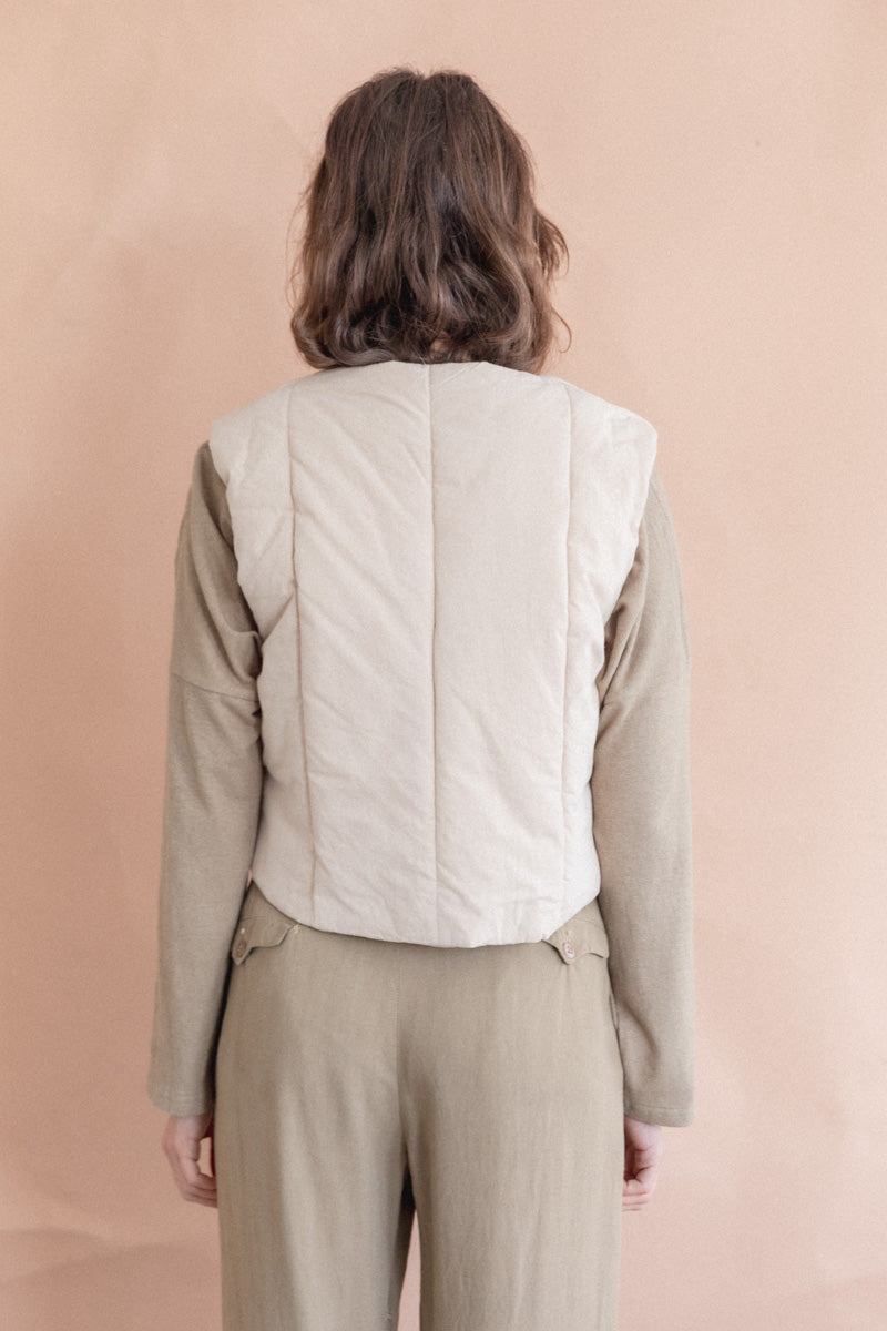 INSULATED LEAF VEST IN CHALK