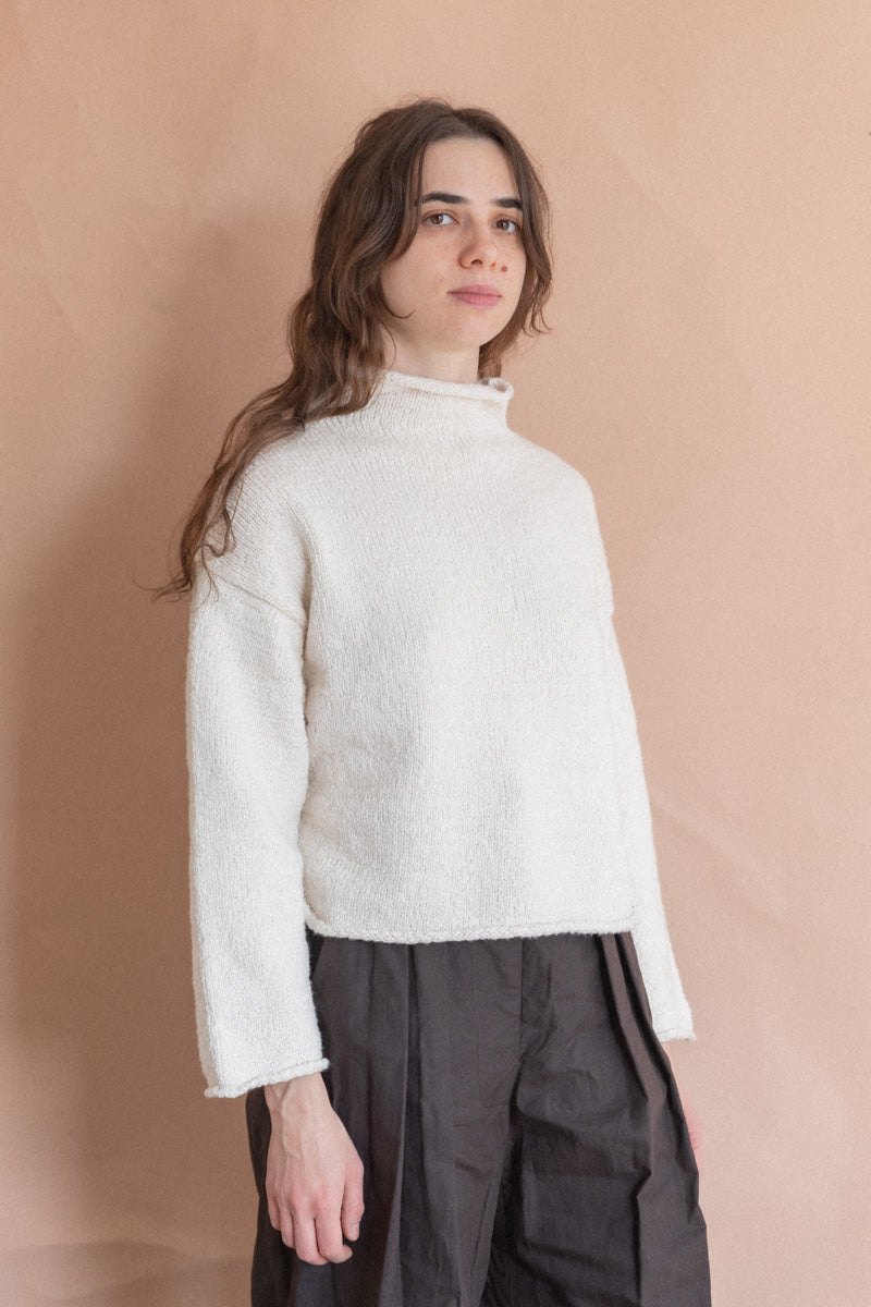 TURTLENECK SWEATER IN CHALK