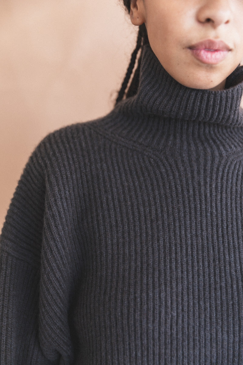 TURTLENECK CLOUD SWEATER IN GREY DOUBLE KNIT YAK WOOL