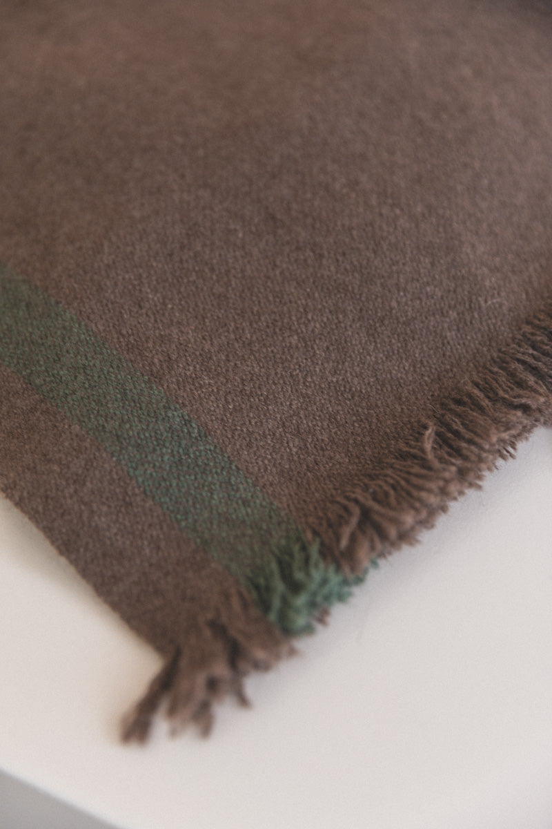 YAK STOLE IN UNDYED BROWN WITH GREEN STRIPE