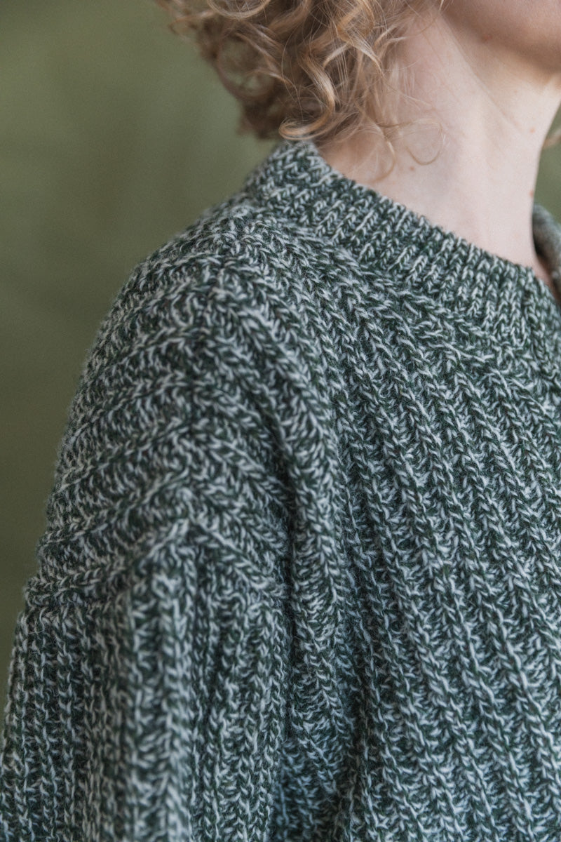 TACUINUM CARDIGAN IN CONNEMARA GREEN SHETLAND WOOL