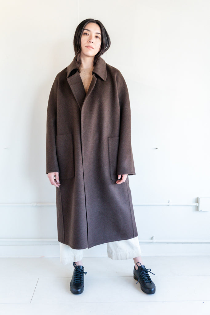 DOUBLE FACE LONG COAT IN UNDYED DARK BROWN YAK WOOL